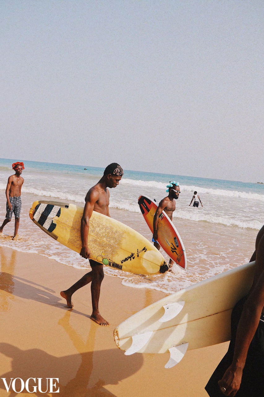 Black Surfers